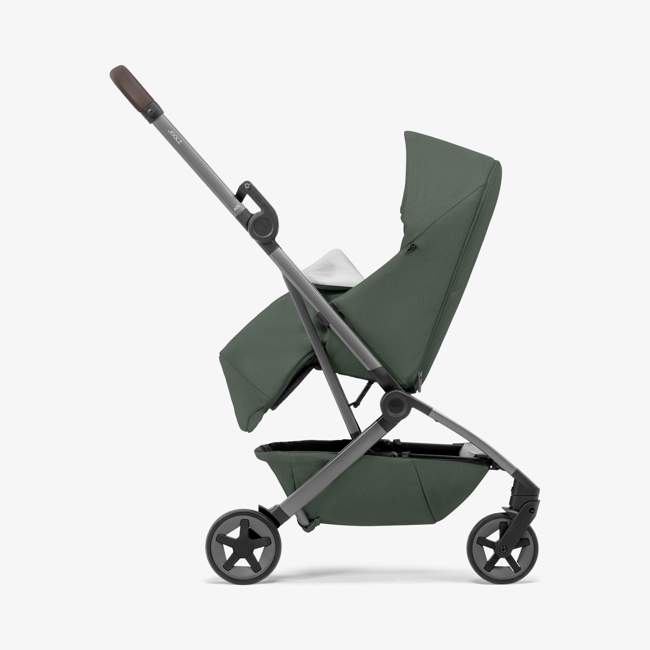 sage green joolz aer Joolz Aer2 nest to seat