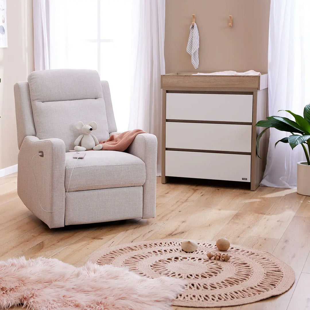 Il Tutto Henry Electric Recliner Glider Chair with USB - Egg Shell
