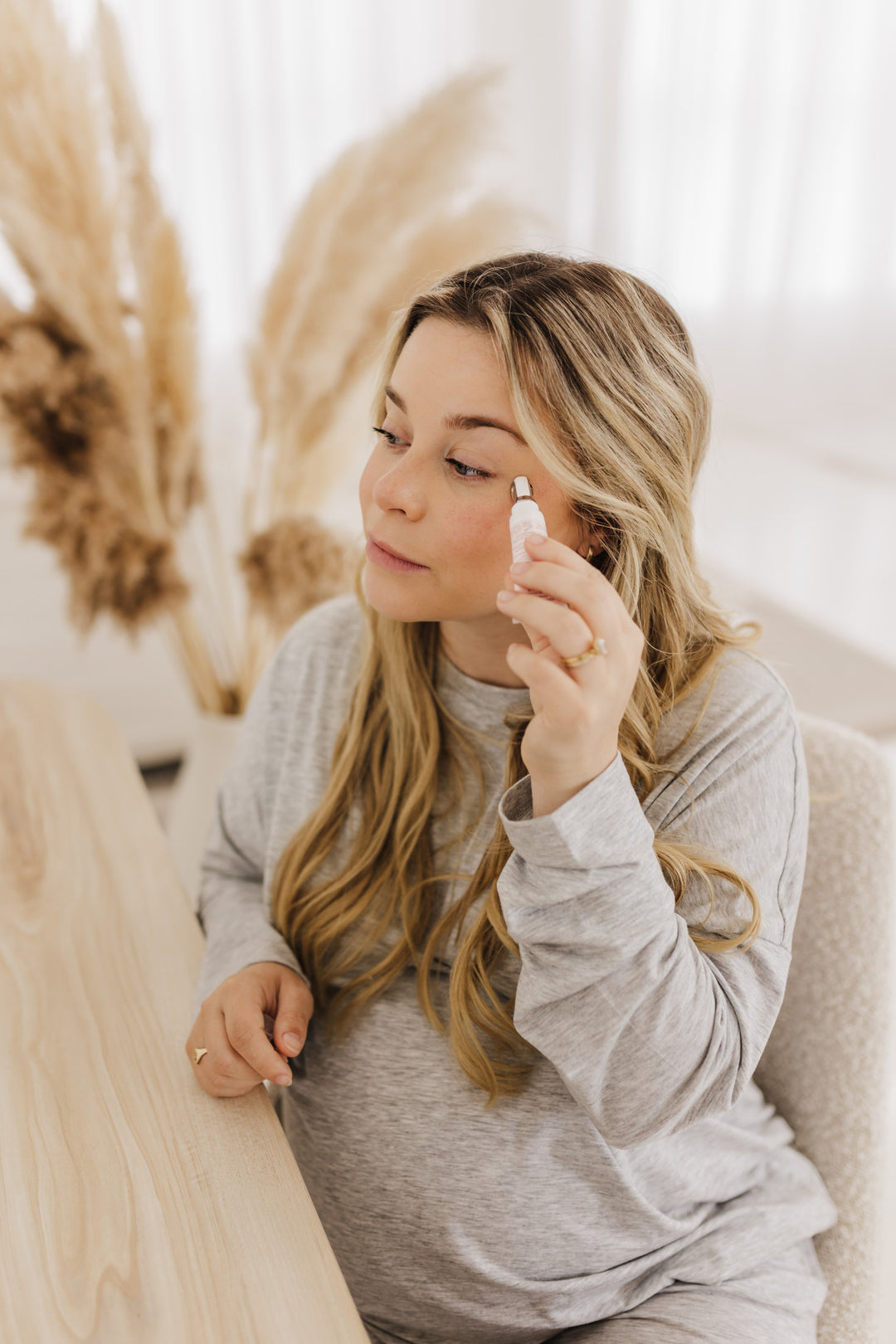 Bheue Brighten YOU. Revitalising Eye Serum