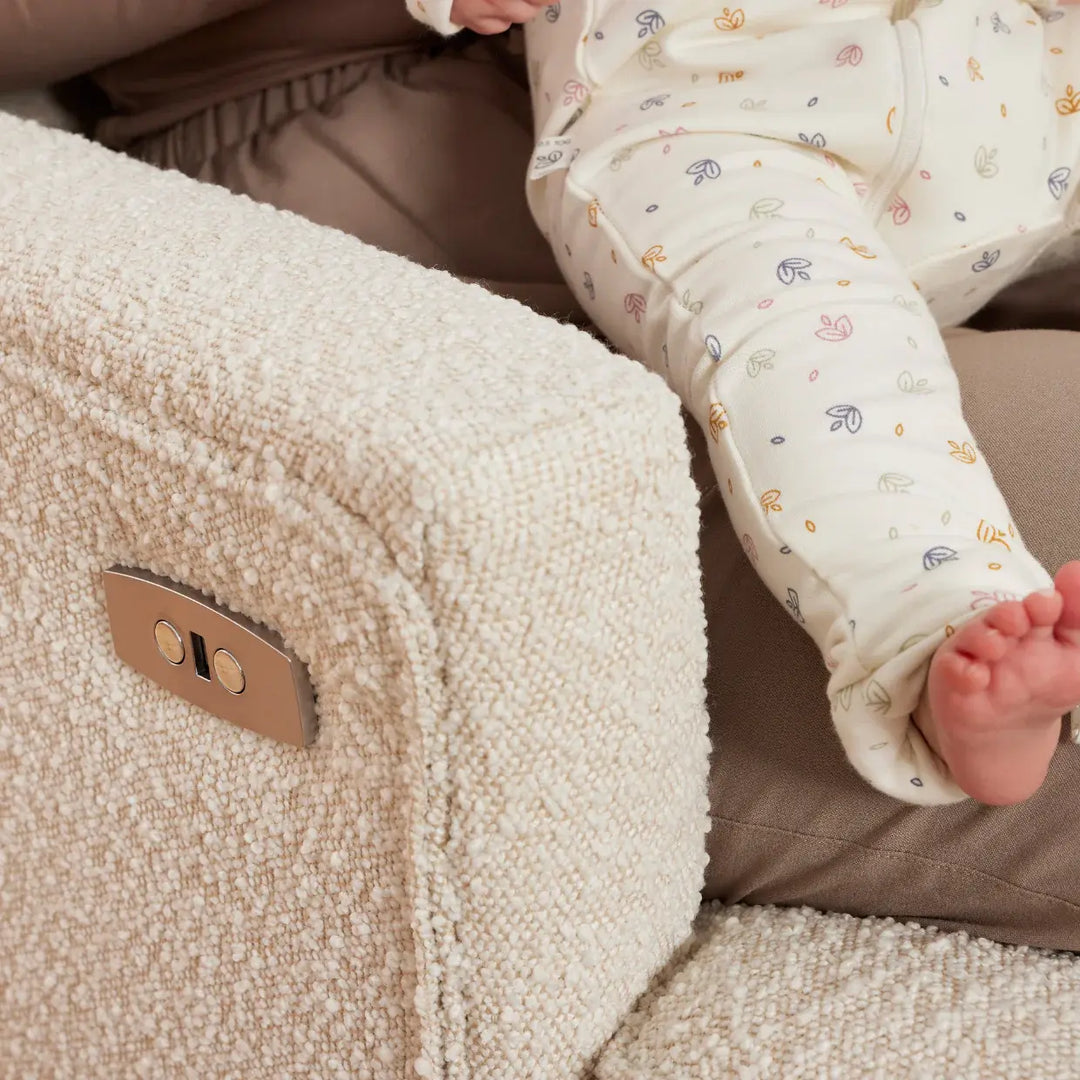 Il Tutto Chelsea Electric Recliner - Vanilla Boucle