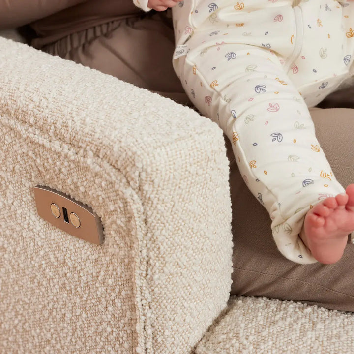 Il Tutto Chelsea Electric Recliner - Vanilla Boucle