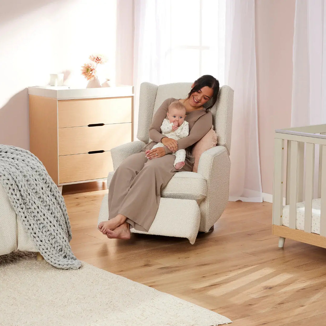 Il Tutto Chelsea Electric Recliner - Vanilla Boucle