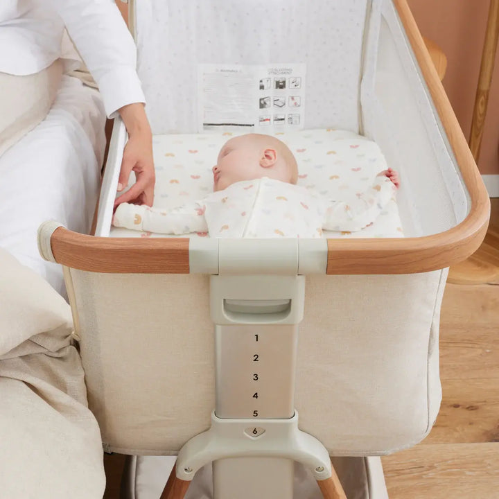 iL Tutto CoZee Breeze Plus Co-Sleeping Bassinet with Rocking Legs in Scandi Walnut and Ecru