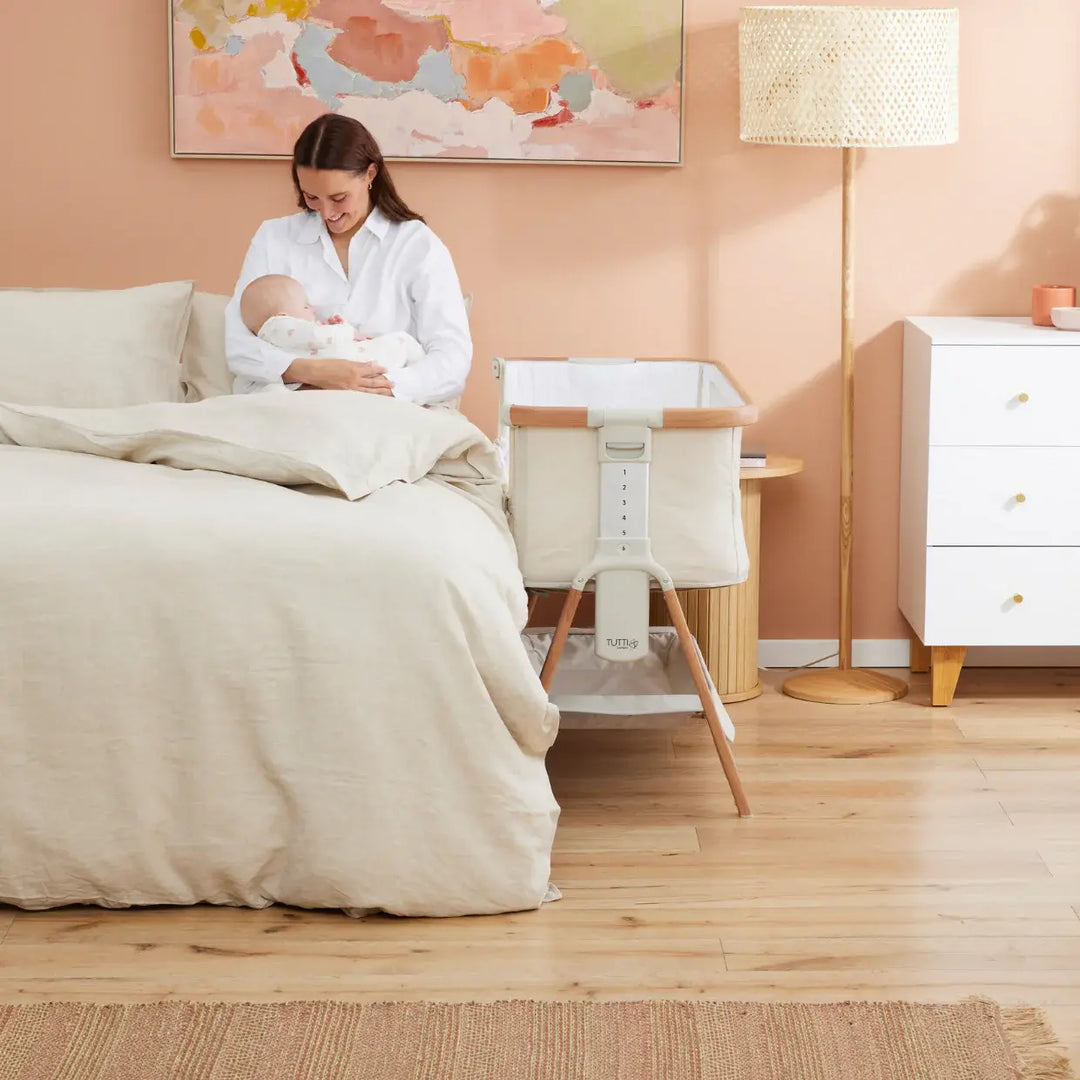 iL Tutto CoZee Breeze Plus Co-Sleeping Bassinet with Rocking Legs in Scandi Walnut and Ecru