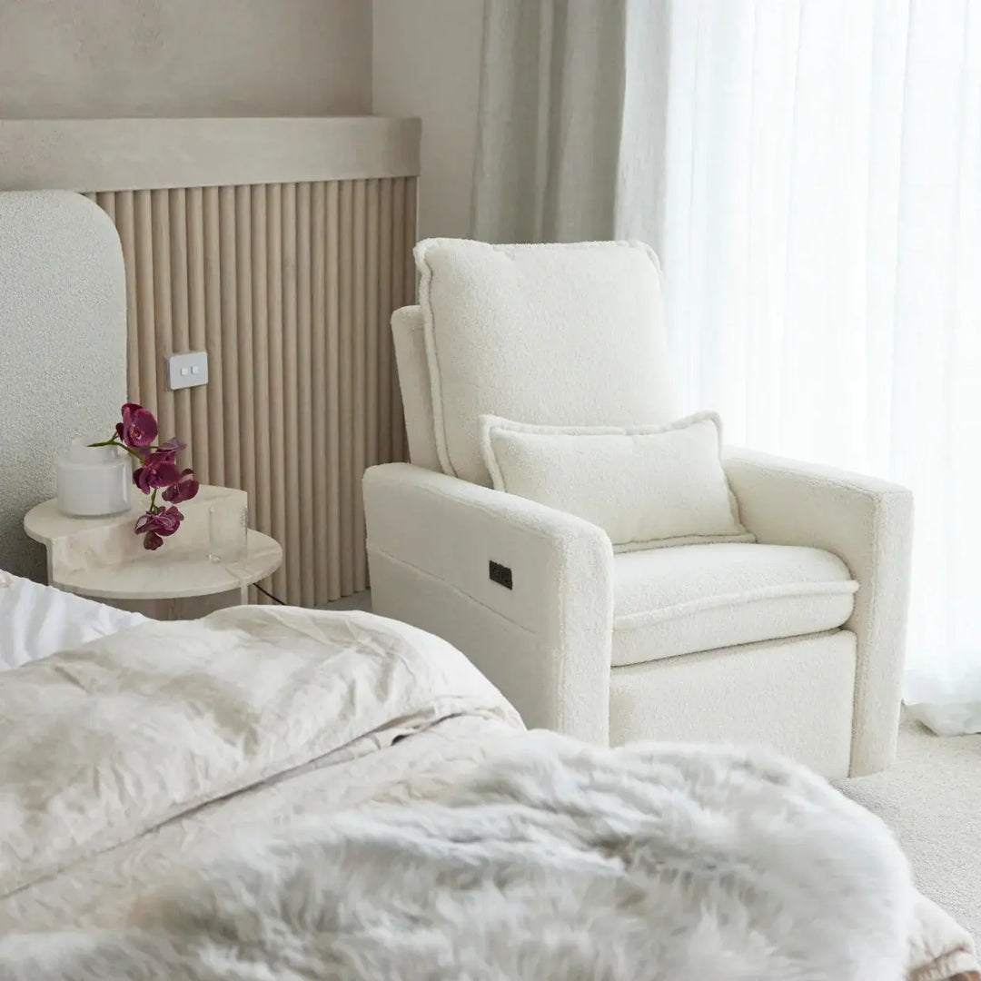 Il Tutto Frankie Electric Recliner/Glider Chair - Coconut Teddy