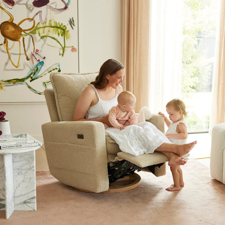 Il Tutto Frankie Electric Recliner/Glider Chair - Taupe Teddy