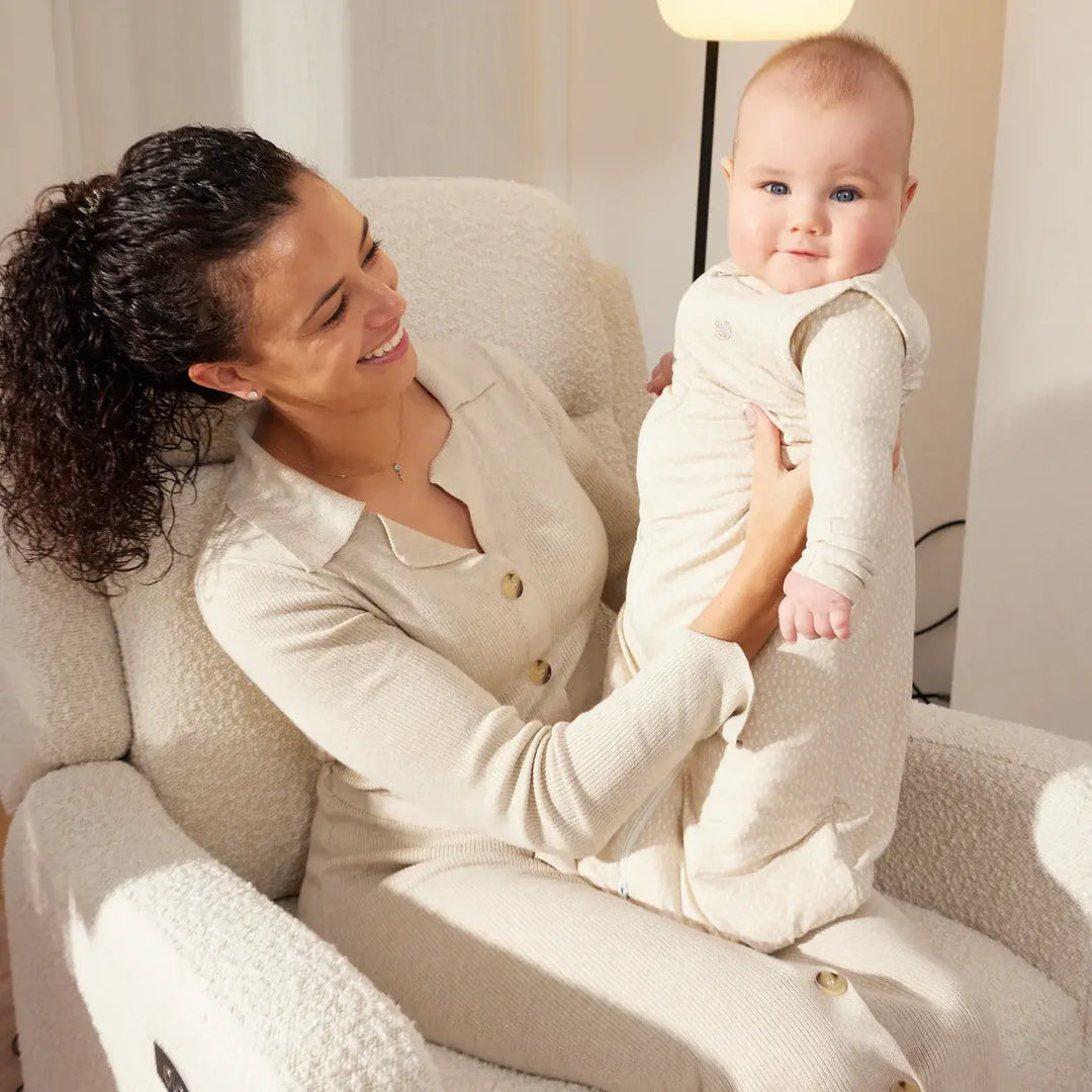 Il Tutto Henry Electric Recliner Glider Chair with USB - Vanilla Bouclé