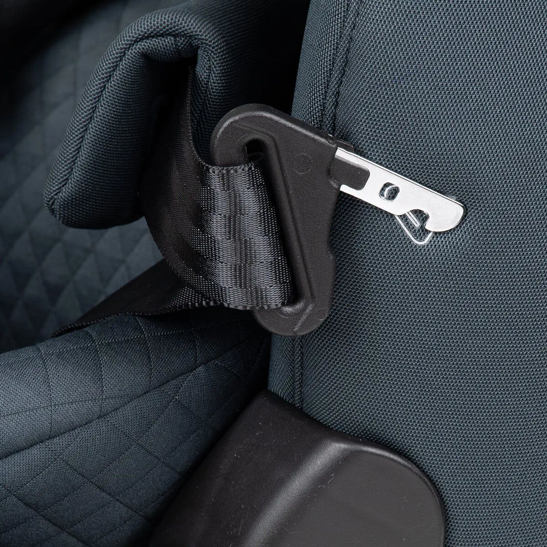 Maxi Cosi Raia 360 LX Rotating Car Seat - Ink (26097) + Spare Base