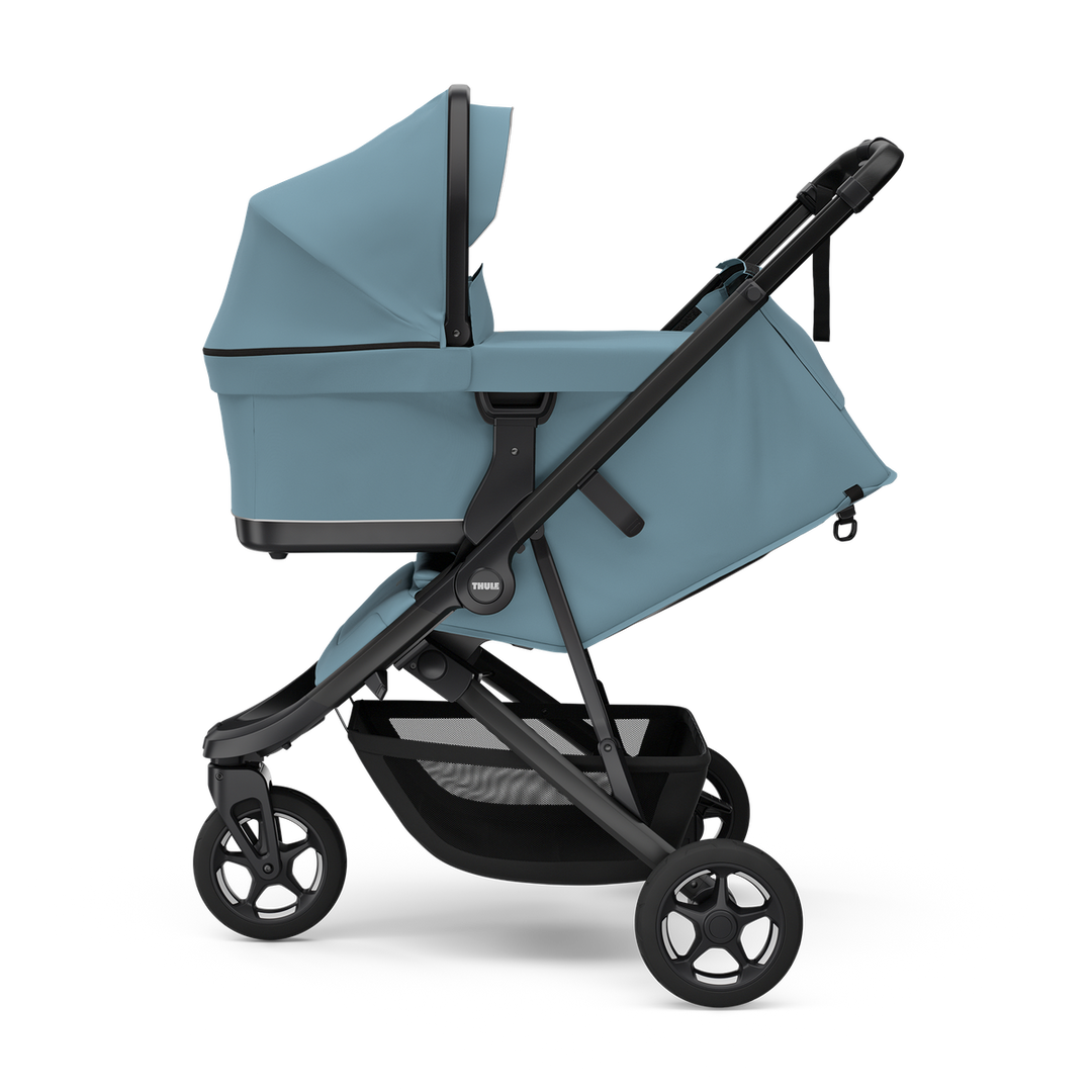 Thule Spring 2 stroller mid blue on black