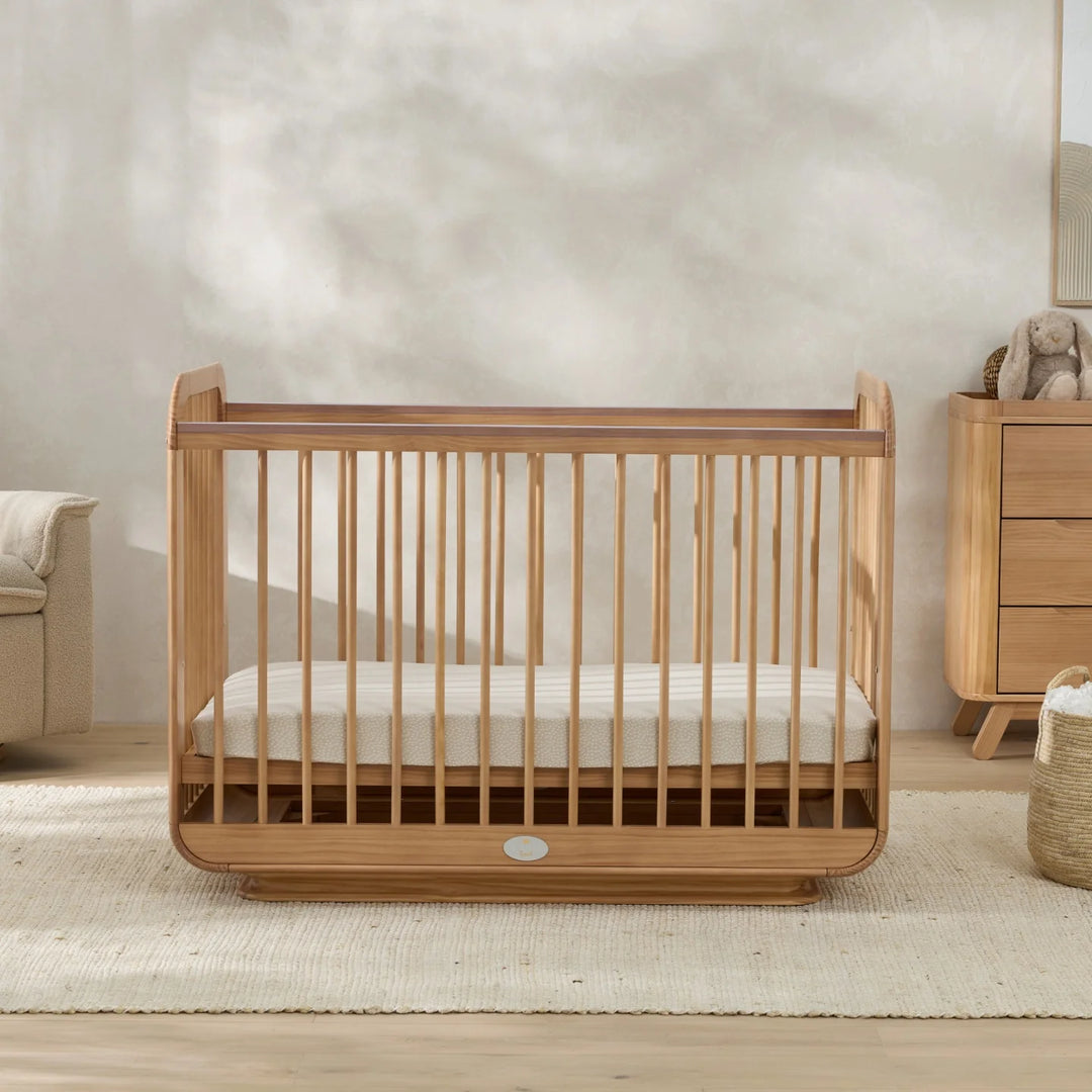 iL Tutto Ollie Sustainable Timber Cot in Natural