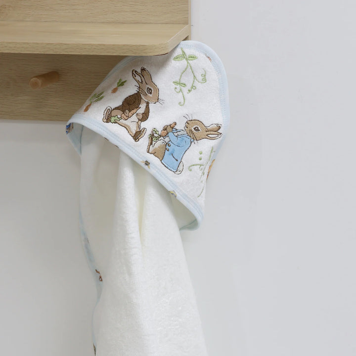 Bubba Blue Peter Rabbit & Benjamin Bunny Hooded Towel