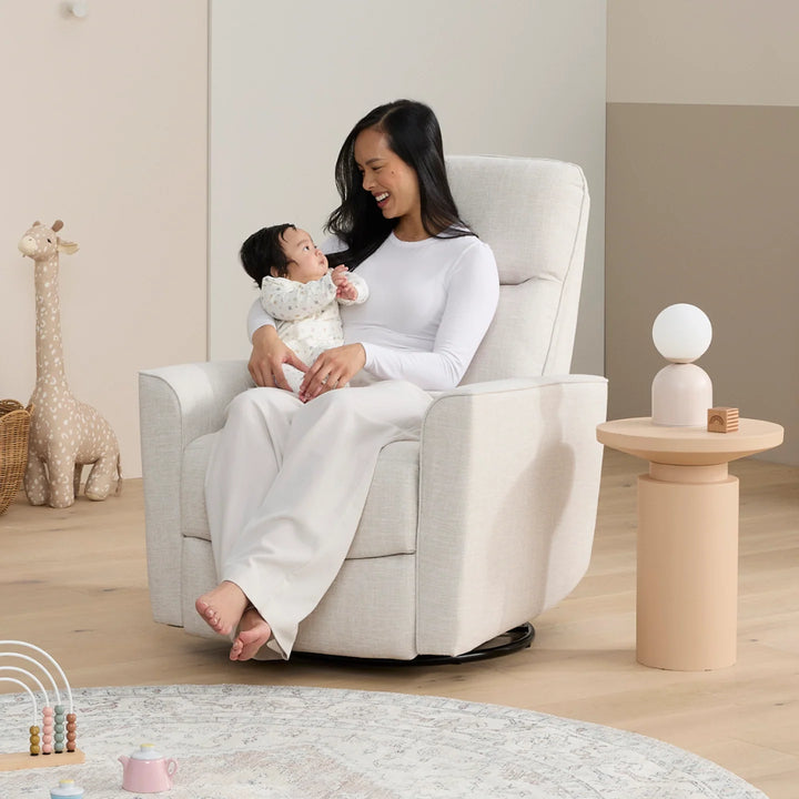 iL Tutto  Felix Recliner Glider Nursery Chair in Eggshell