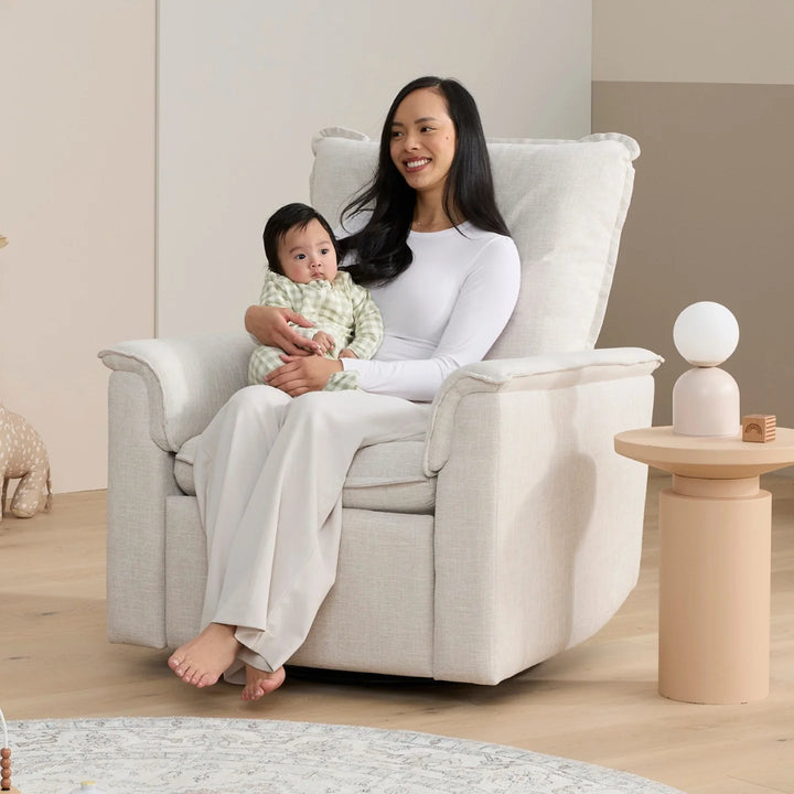 Il Tutto Louie Electric Recliner Glider Nursery Chair in Eggshell