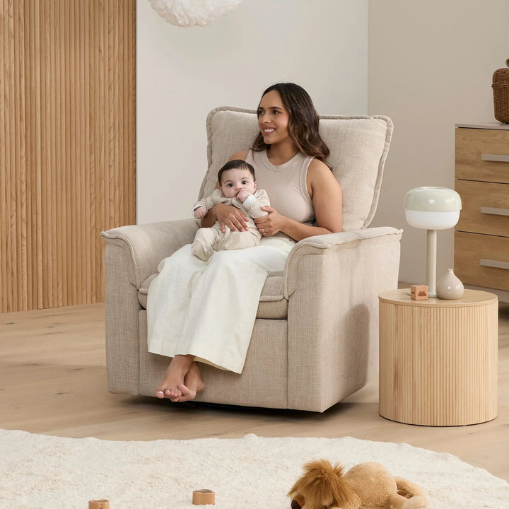 Il Tutto Louie Recliner Glider Nursery Chair in Latté