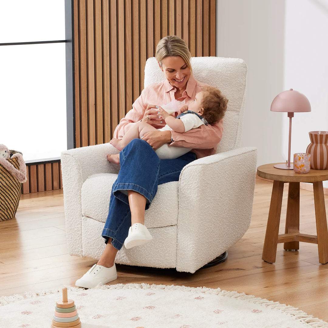 iL Tutto Felix Electric Recliner Glider Chair with USB in Vanilla Bouclé