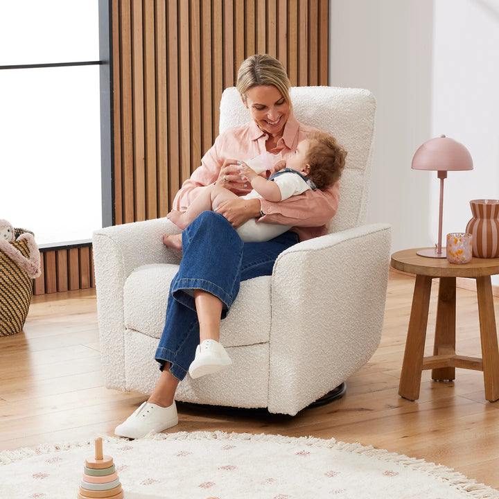 iL Tutto Felix Electric Recliner Glider Chair with USB in Vanilla Bouclé