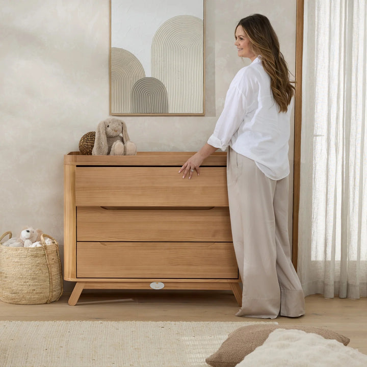 iL Tutto Theo Sustainable Timber Chest & Changer in Natural