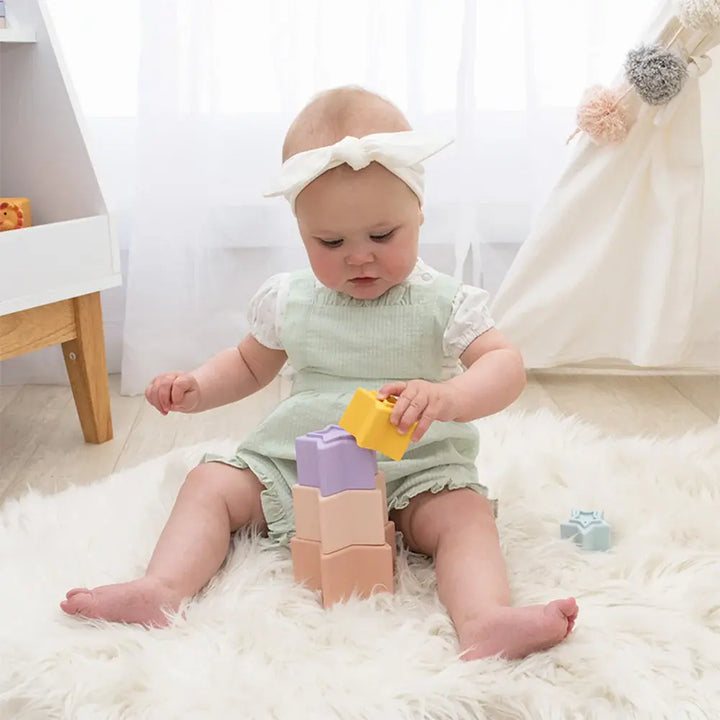 Playground Silicone Nesting Stars - Multi