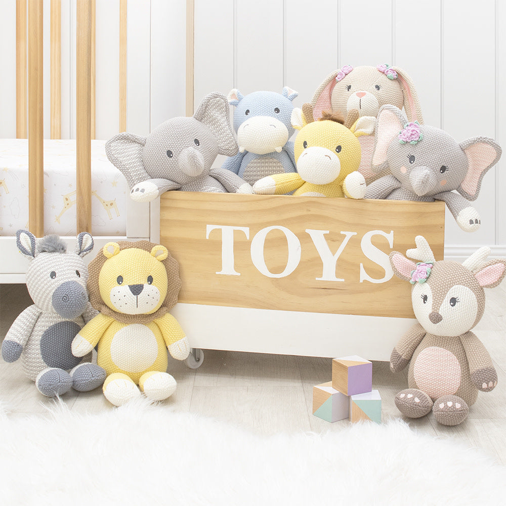 Noah the Giraffe Knitted Toy