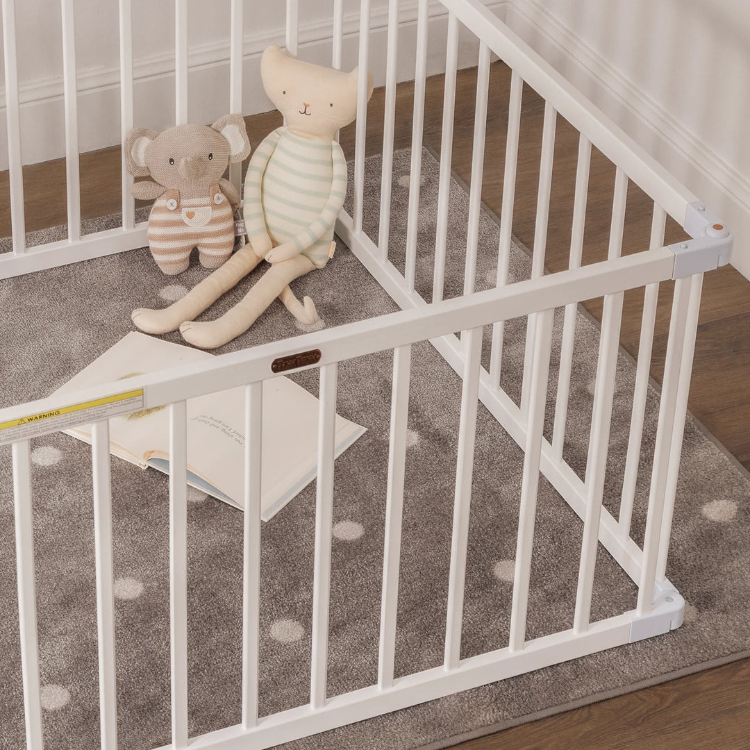 TikkTokk Little Boss Square Playpen - White