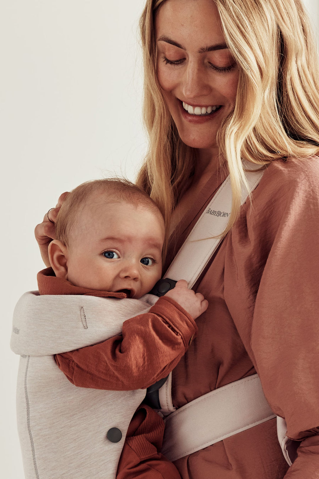 BabyBjorn Baby Carrier Mini - 3D Jersey, Light beige