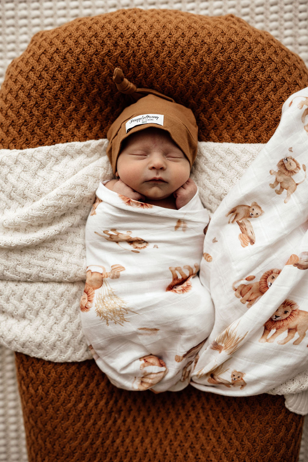 Organic Muslin Wrap Lion
