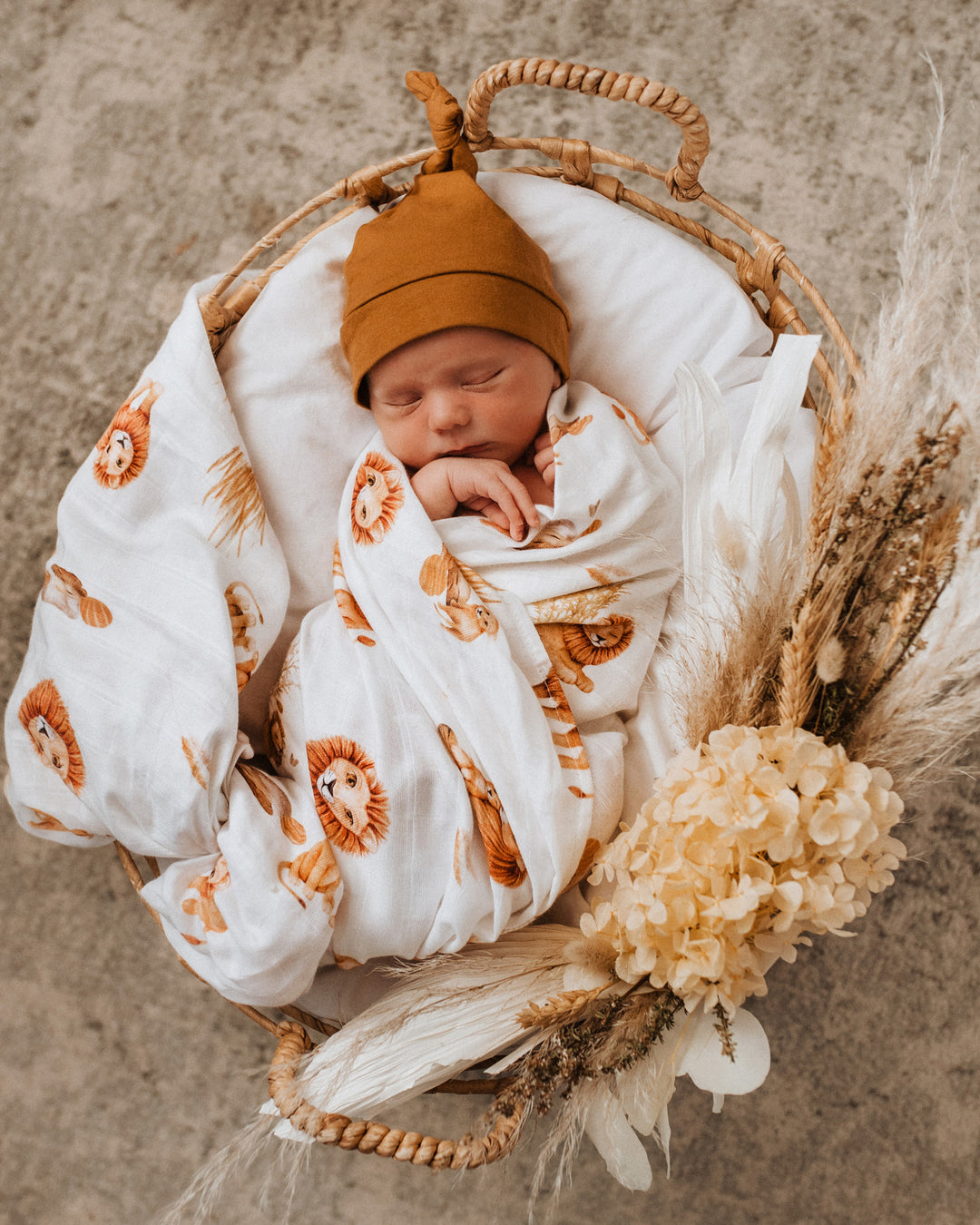 Organic Muslin Wrap Lion