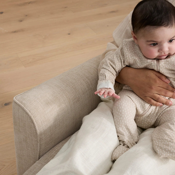 iL Tutto Felix Electric Recliner Glider Chair with USB in Latté