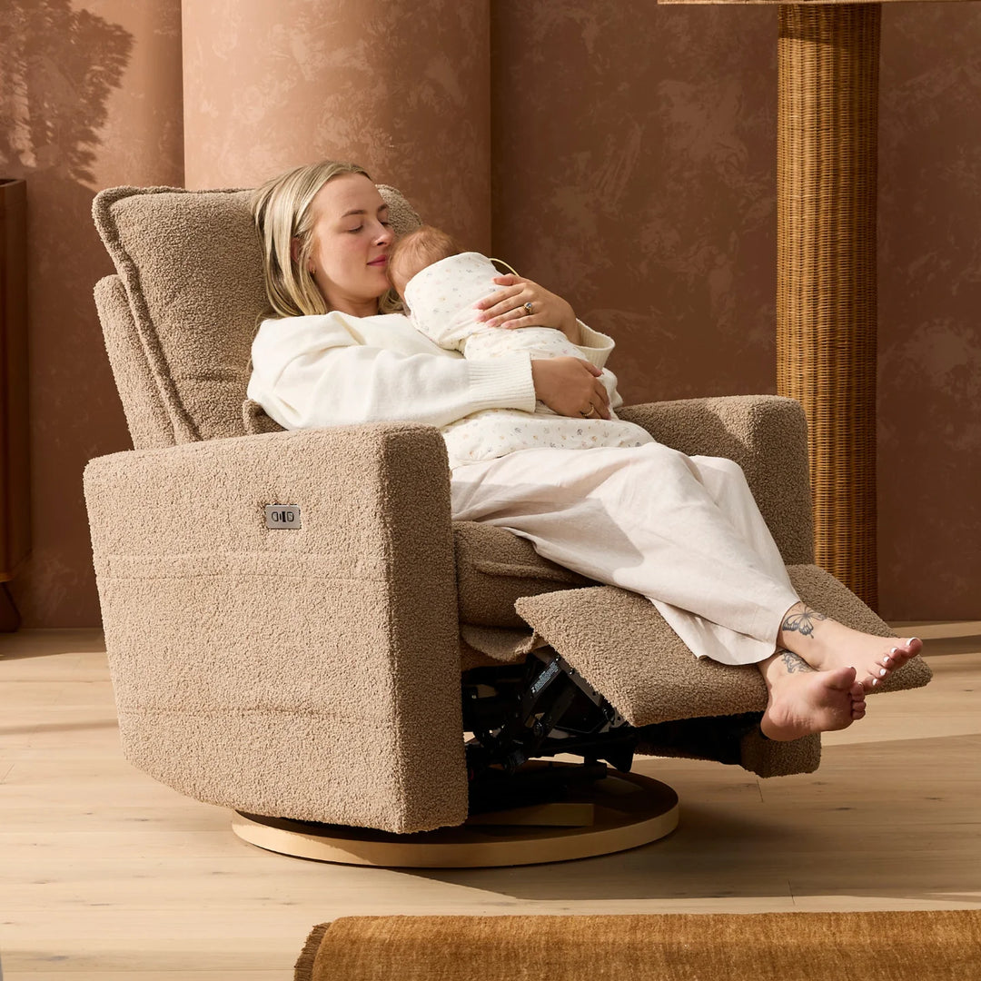 Il Tutto Frankie Electric Recliner/Glider Chair - Mocha Teddy