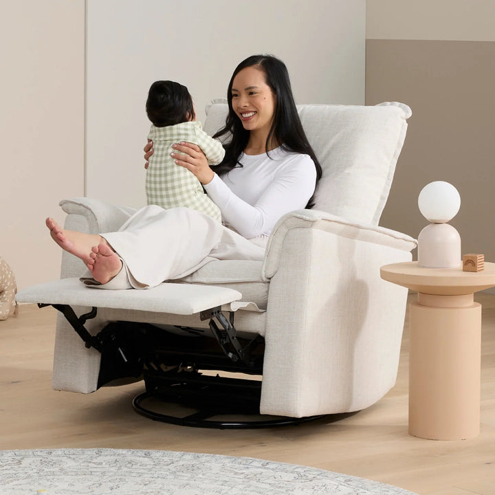 Il Tutto Louie Recliner Glider Nursery Chair in Egg Shell