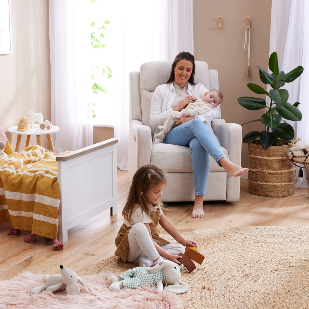 Il Tutto Henry Electric Recliner Glider Chair with USB - Egg Shell