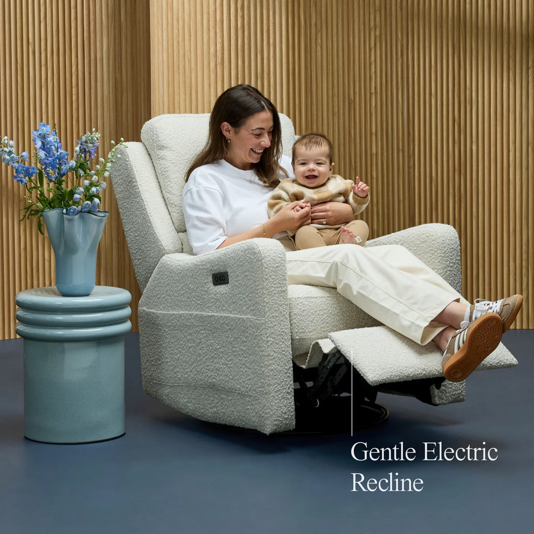 Il Tutto Henry Plus Massage & Heat Nursing Chair in Vanilla Bouclé