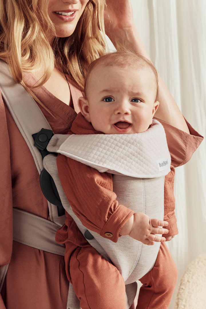 BabyBjorn Baby Carrier Mini - 3D Jersey, Light beige