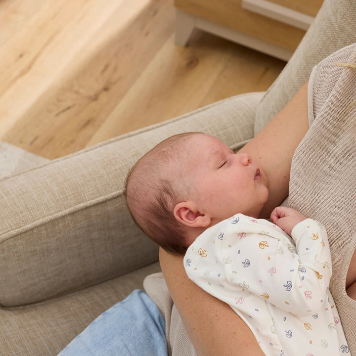 Il Tutto Quinn Recliner Glider Nursery Chair in Latté
