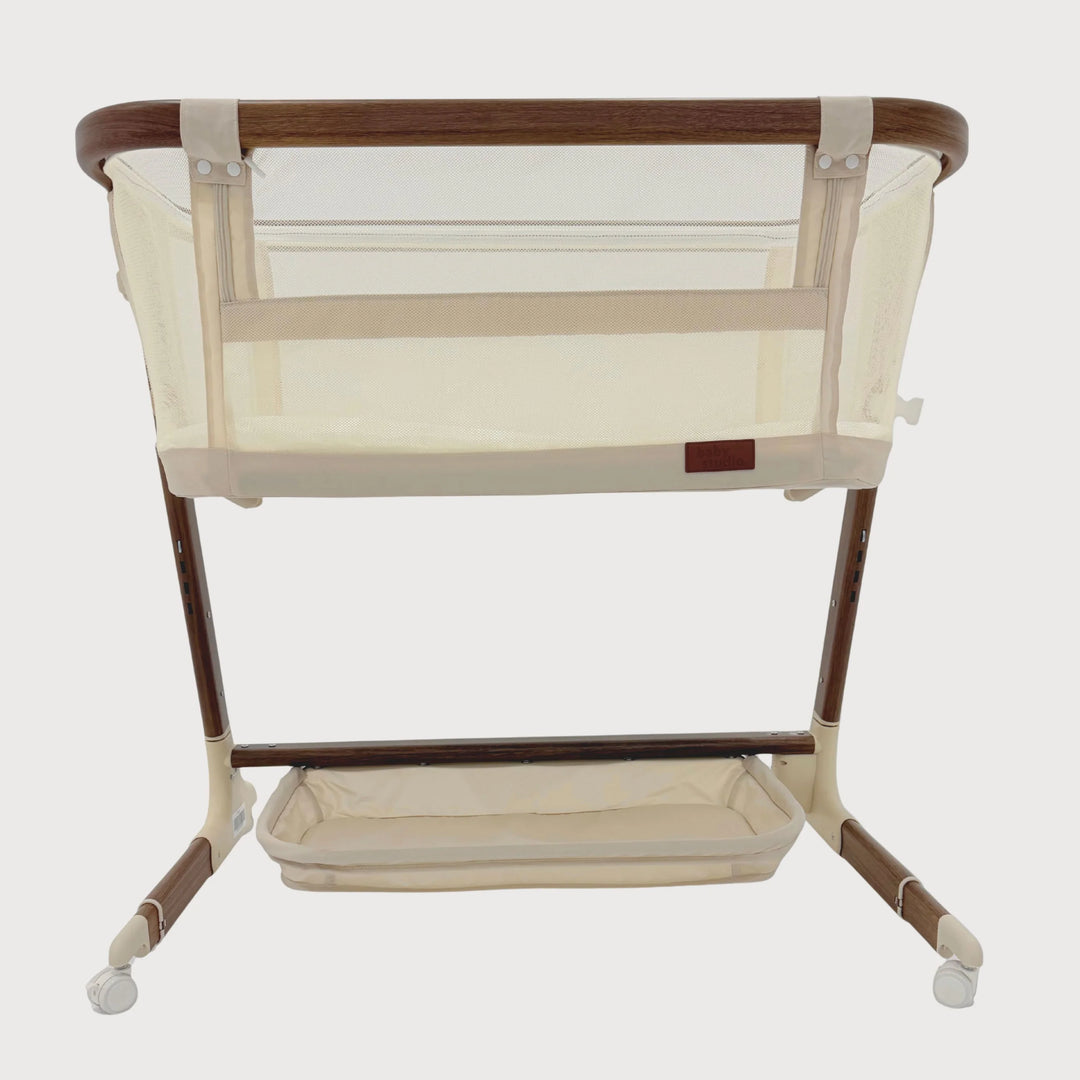 Babystudio Dream Glider Bedside Sleeper – Auto Motion Bassinet | Wood Grain