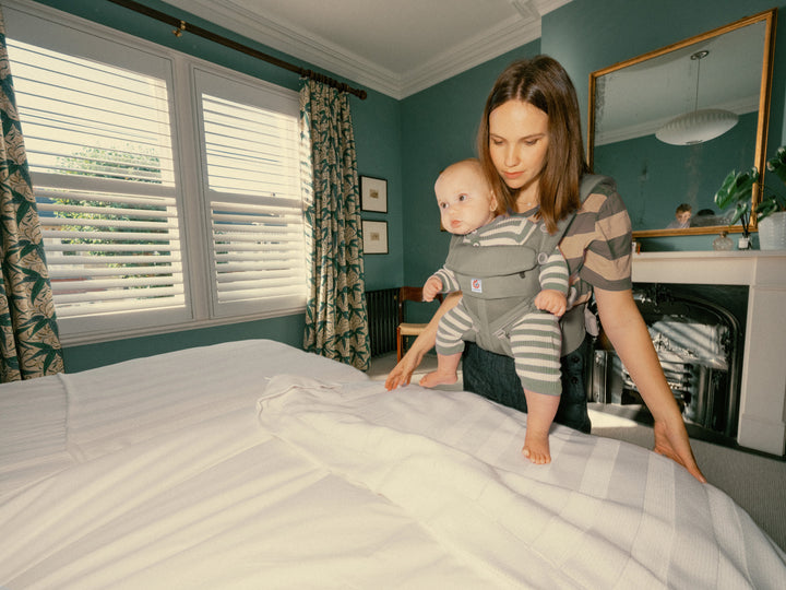 ERGOBABY OMNI CLASSIC MESH CARRIER - SOFT OLIVE