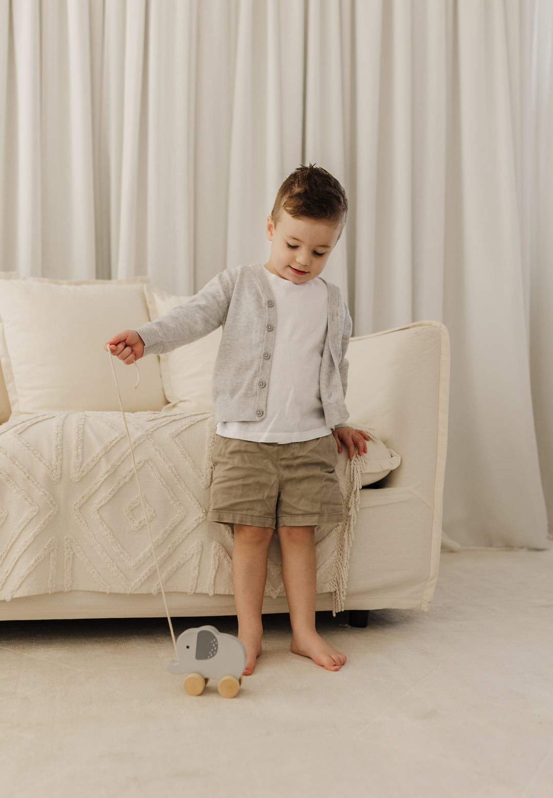 BUBBLE WOODEN ELEPHANT PULL ALONG TOY