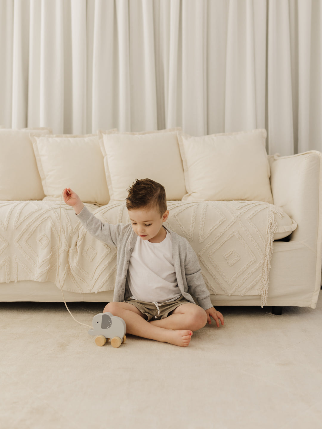 BUBBLE WOODEN ELEPHANT PULL ALONG TOY