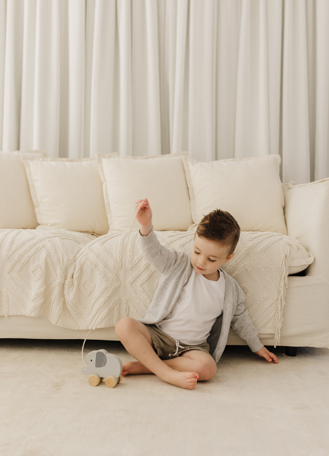 BUBBLE WOODEN ELEPHANT PULL ALONG TOY