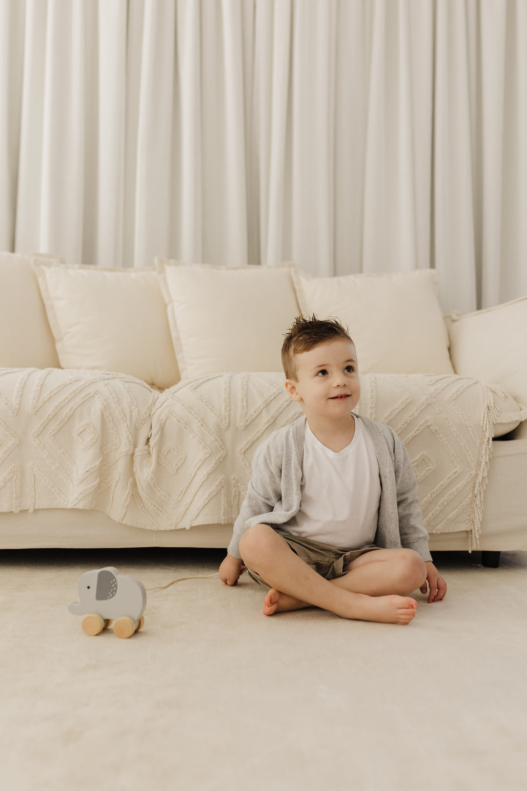 BUBBLE WOODEN ELEPHANT PULL ALONG TOY