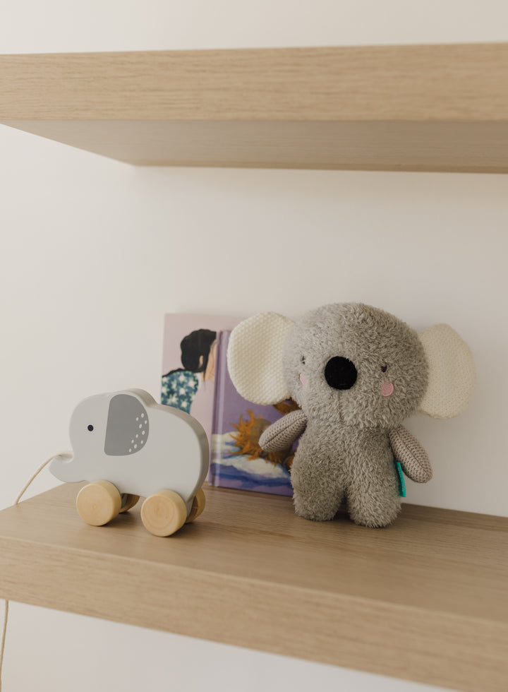 BUBBLE WOODEN ELEPHANT PULL ALONG TOY