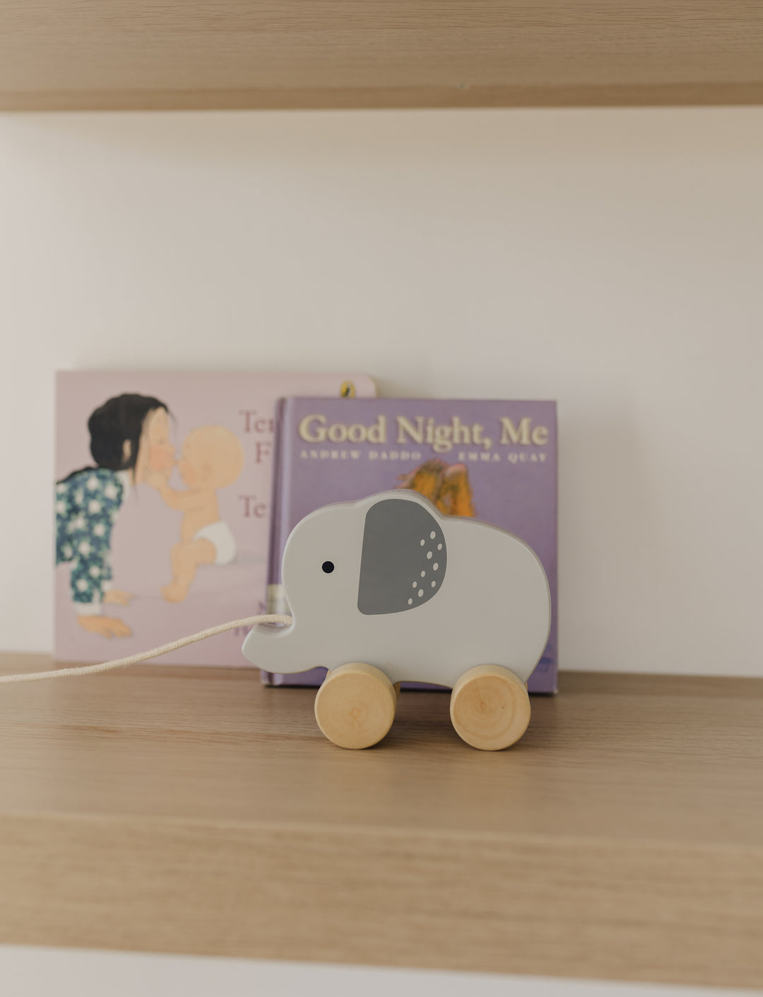 BUBBLE WOODEN ELEPHANT PULL ALONG TOY