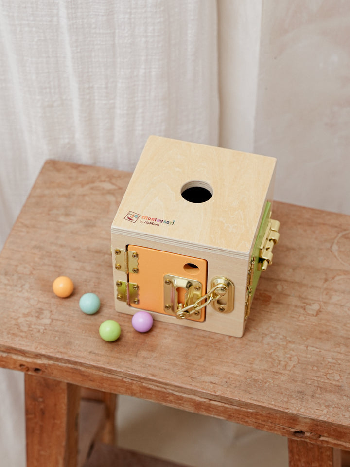 Bubble Montessori by Eichhorn Lock Cube