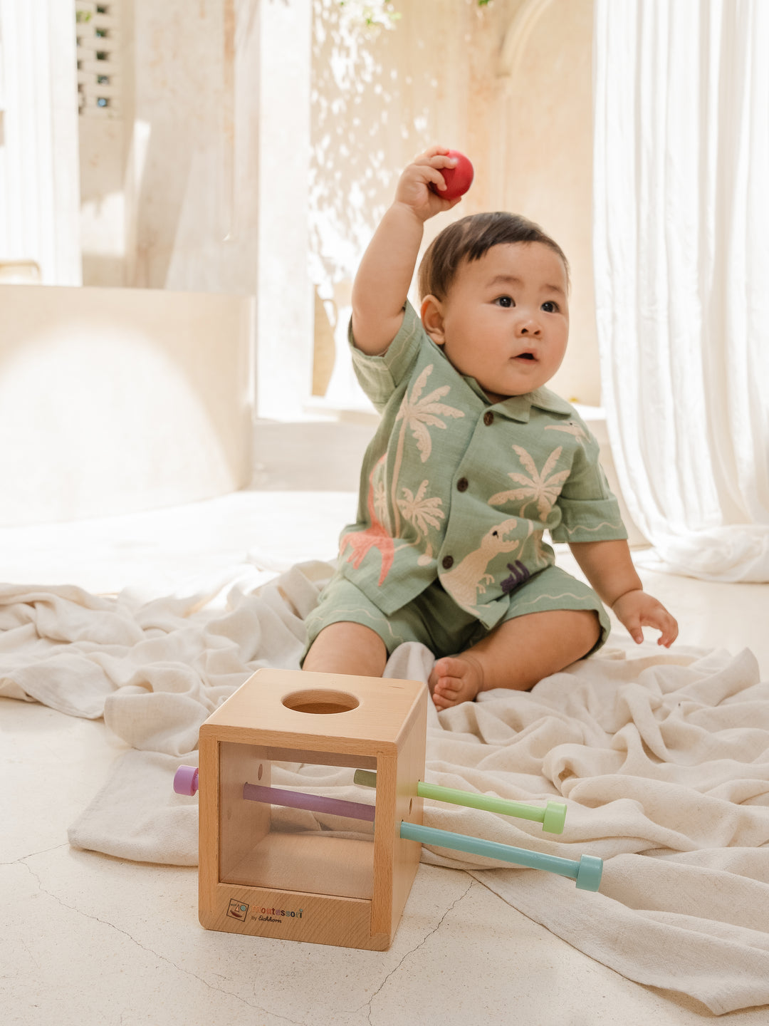 Bubble Montessori by Eichhorn Box with Balls