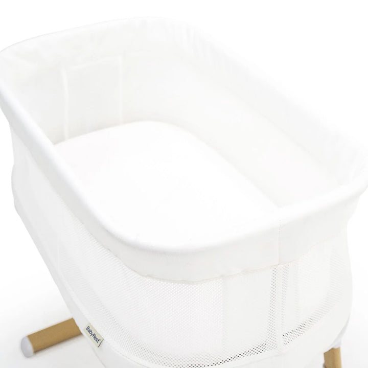 BabyRest Swan Smart Bassinet. White/Natural