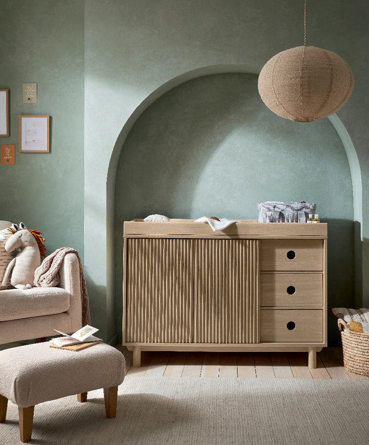 Mamas & Papas Oska WIDE 3 Drawer Dresser Changer - Oak
