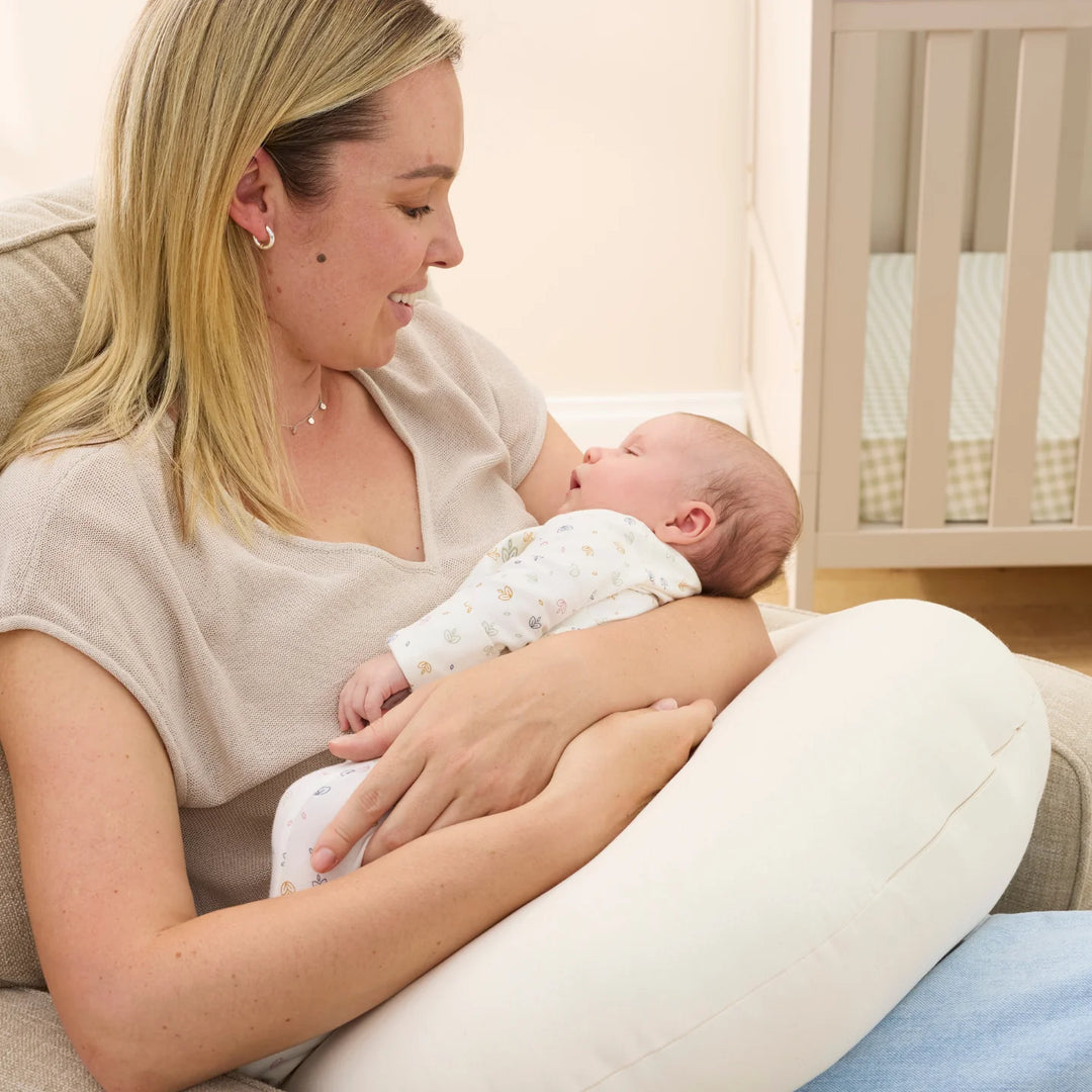 iL Tutto Snuggle Me Feeding Pillow in Natural