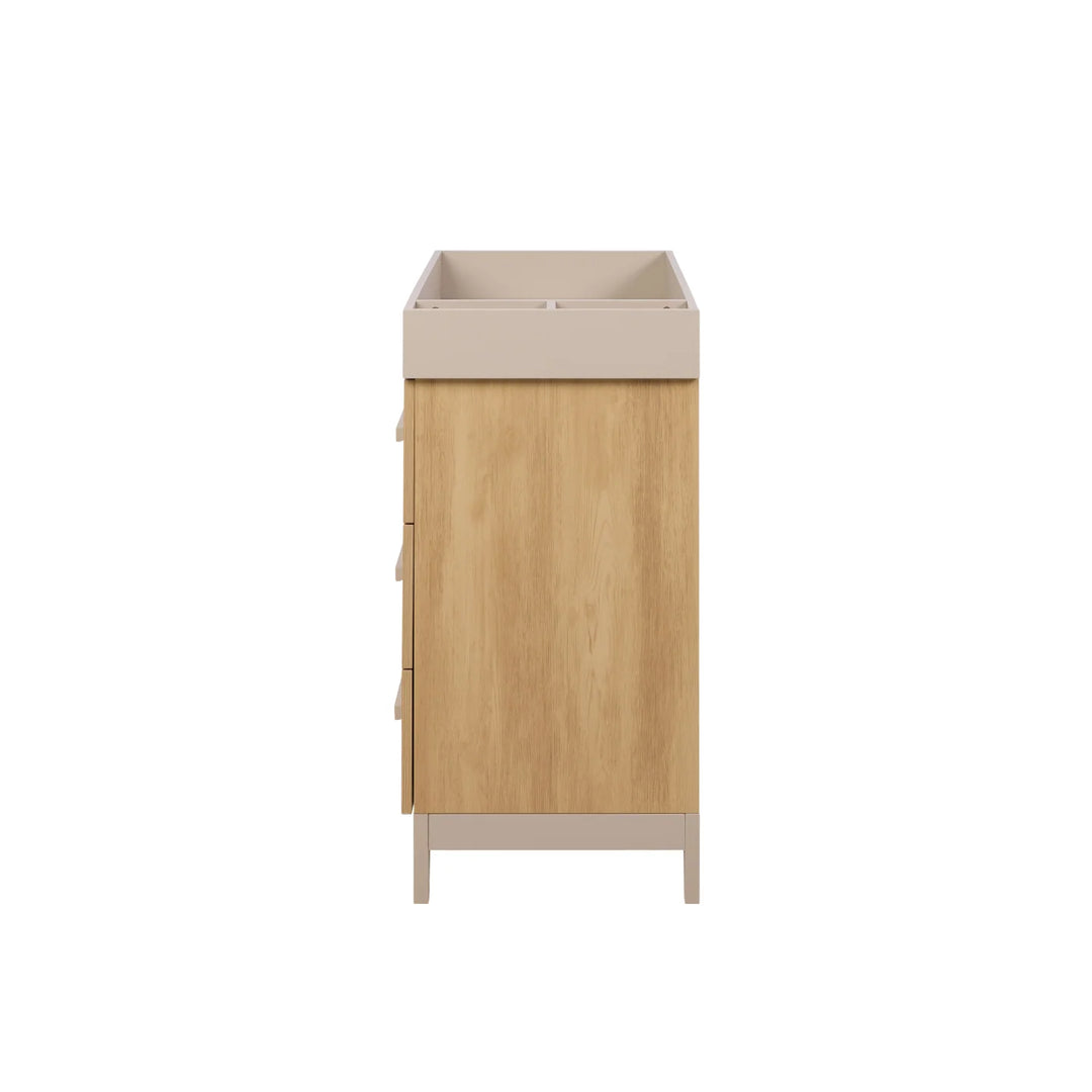 iL Tutto Hallee Chest Changer in Mushroom & Golden Oak