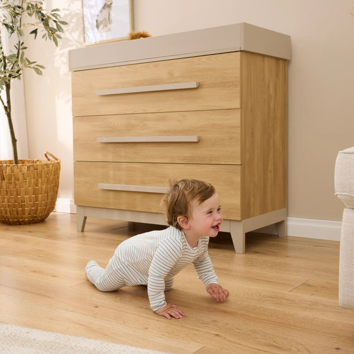 iL Tutto Hallee Chest Changer in Mushroom & Golden Oak