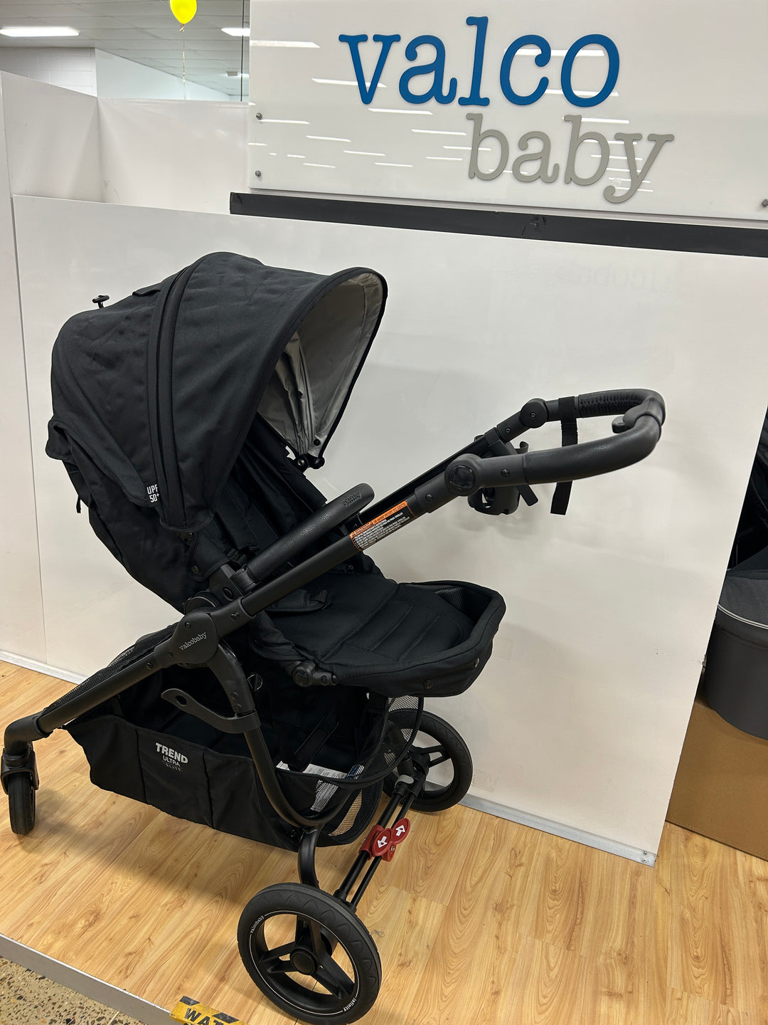 Valco Baby Trend Ultra Elite - Ash Black(N0447)